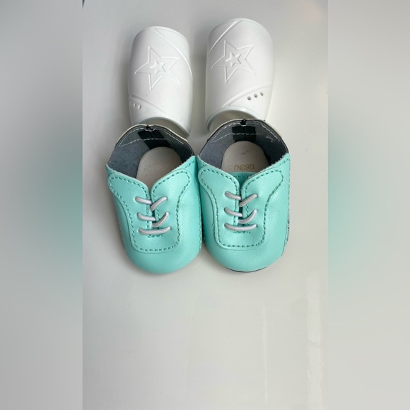 American Girl Doll Teal Soccer Cleats + Shin Pads - Picture 6 of 7